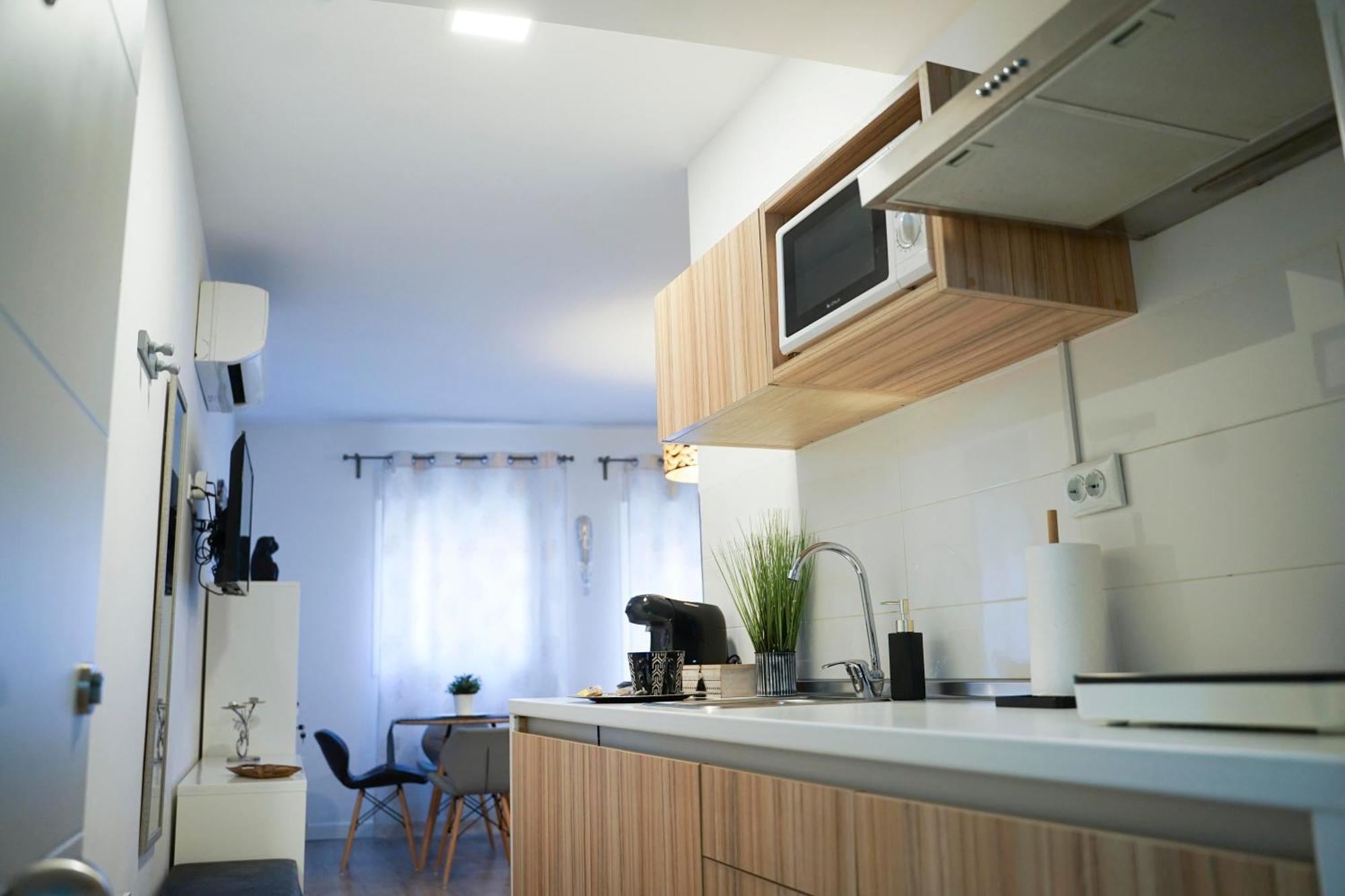 Apartamentos Suites Cariatide Plasencia Exteriör bild