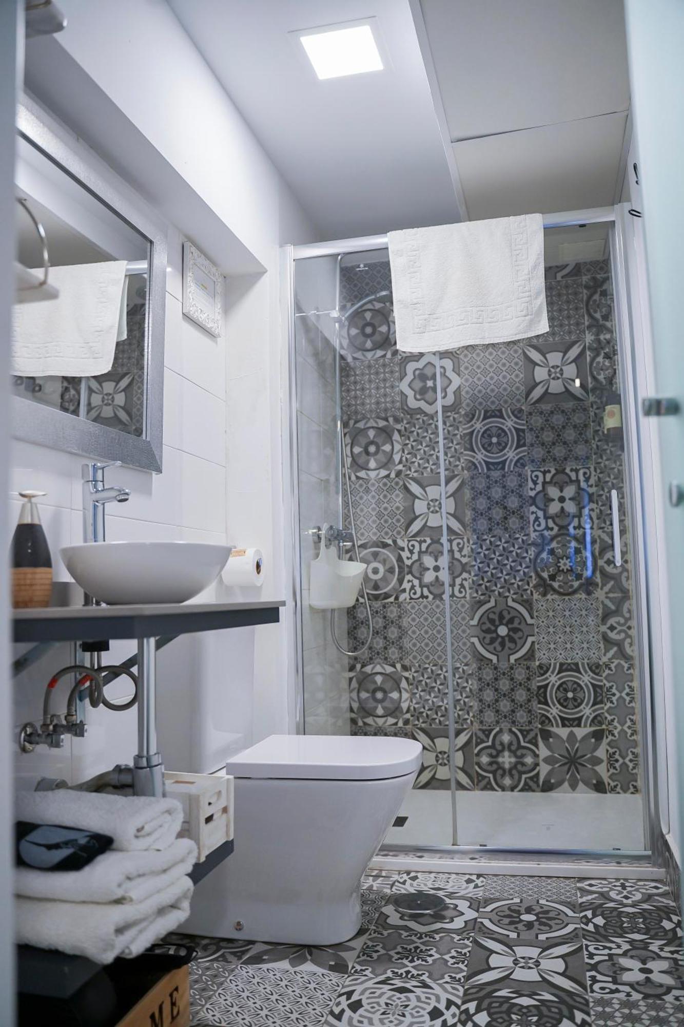 Apartamentos Suites Cariatide Plasencia Exteriör bild